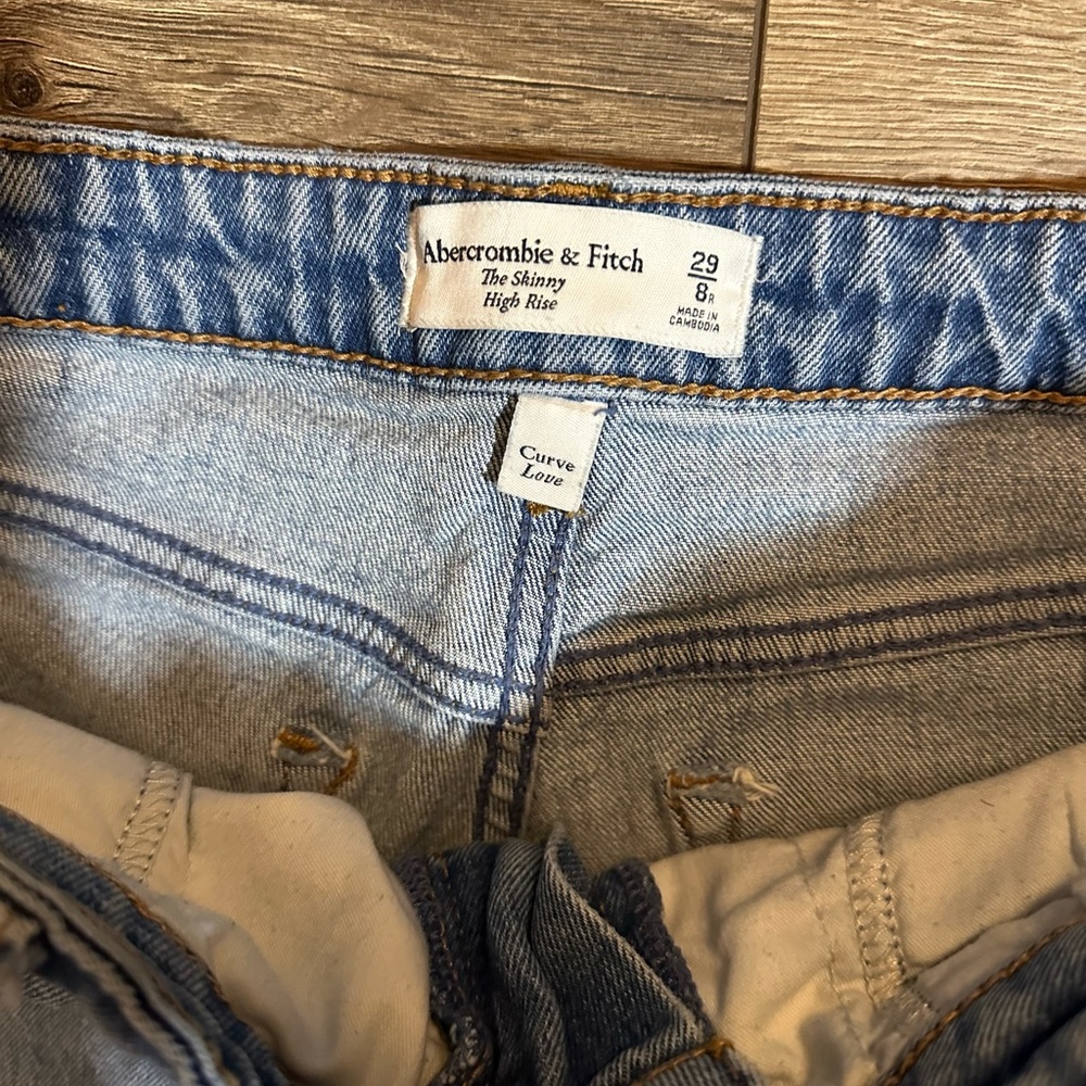 Distressed High Rise Jeans - Picture 5 of 7